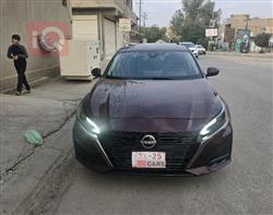 نيسان ألتيما